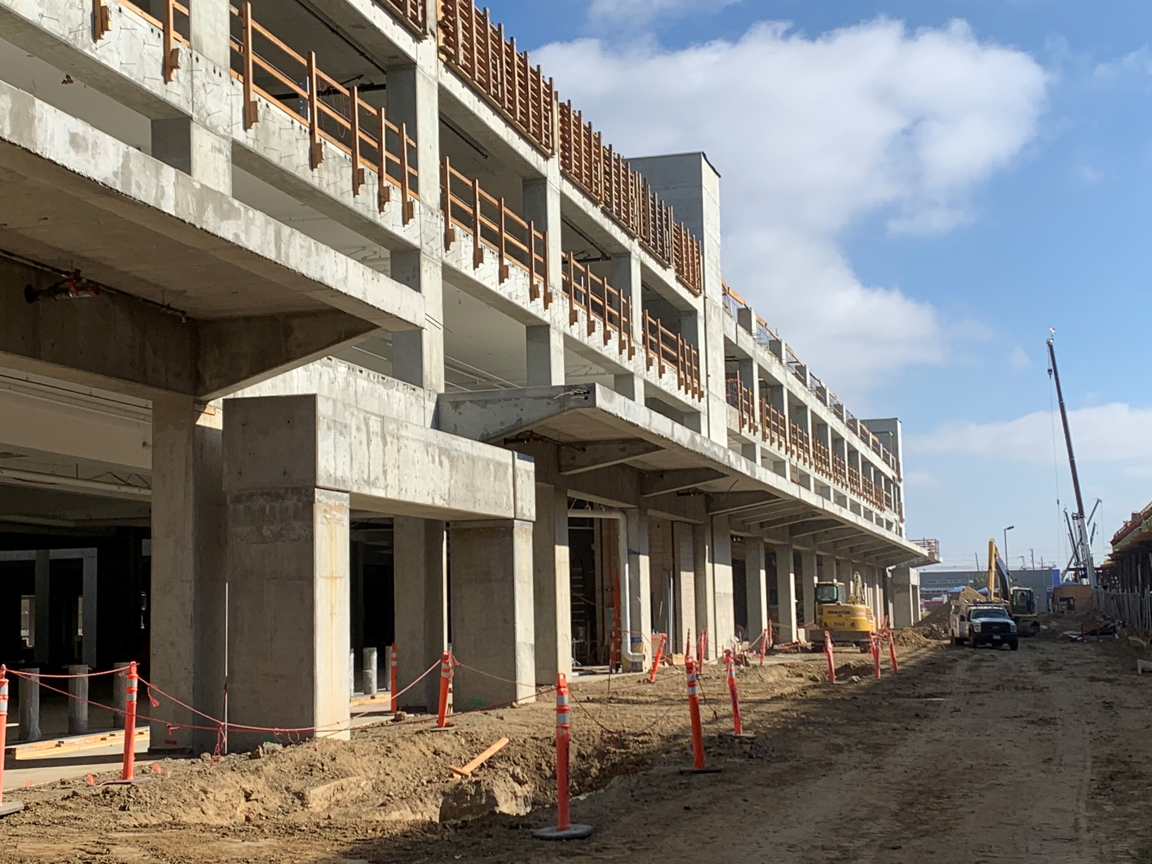 A view of the cantilever walkway on the south side of the Intermodal Transportation Facility-West, which will connect to the pedestrian bridge for the Automated People Mover station in the future.